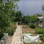 By The Sea - Omis - 2750 Pisak