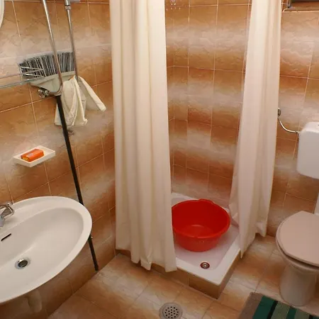 Apartment By The Sea Pisak, Omis - 2750