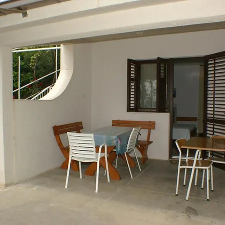 Apartment By The Sea Pisak, Omis - 2750 *