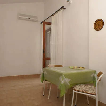 Apartment By The Sea Pisak, Omis - 2750 Pisak