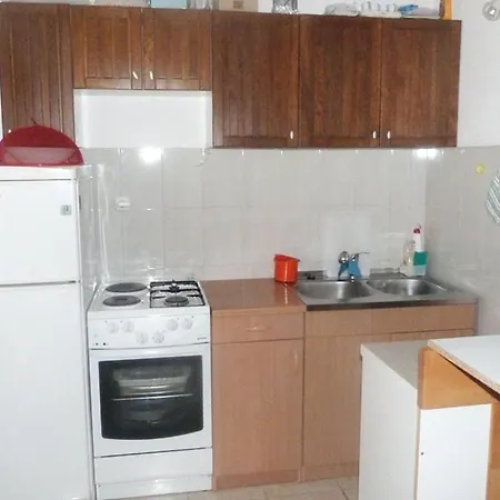 Apartment By The Sea Pisak, Omis - 2750 *