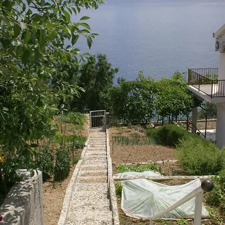 By The Sea Pisak, Omis - 2750 פיסק
